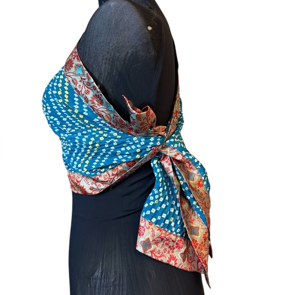 Elegant Blue and Red Women's Scarf - Picture 7 of 14
